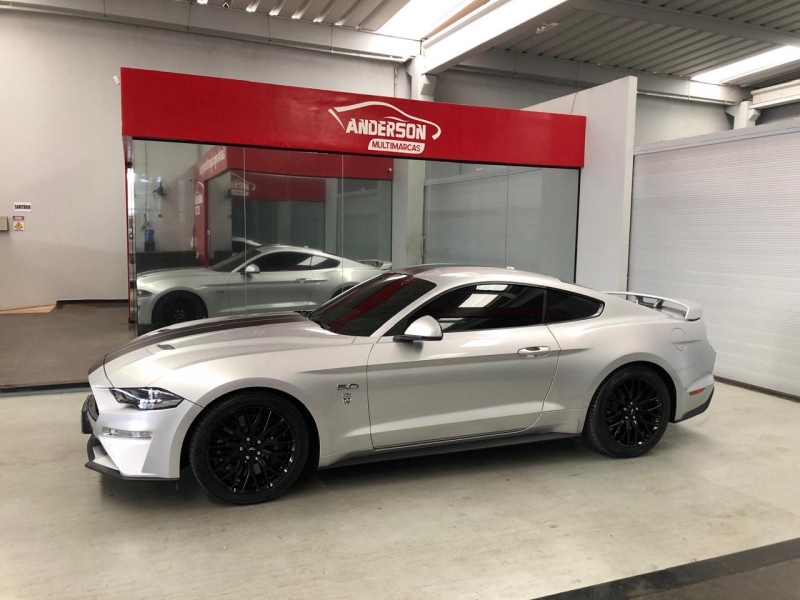 Ford MUSTANG 5.0 V8 GT Ford MUSTANG 5.0 V8 GT