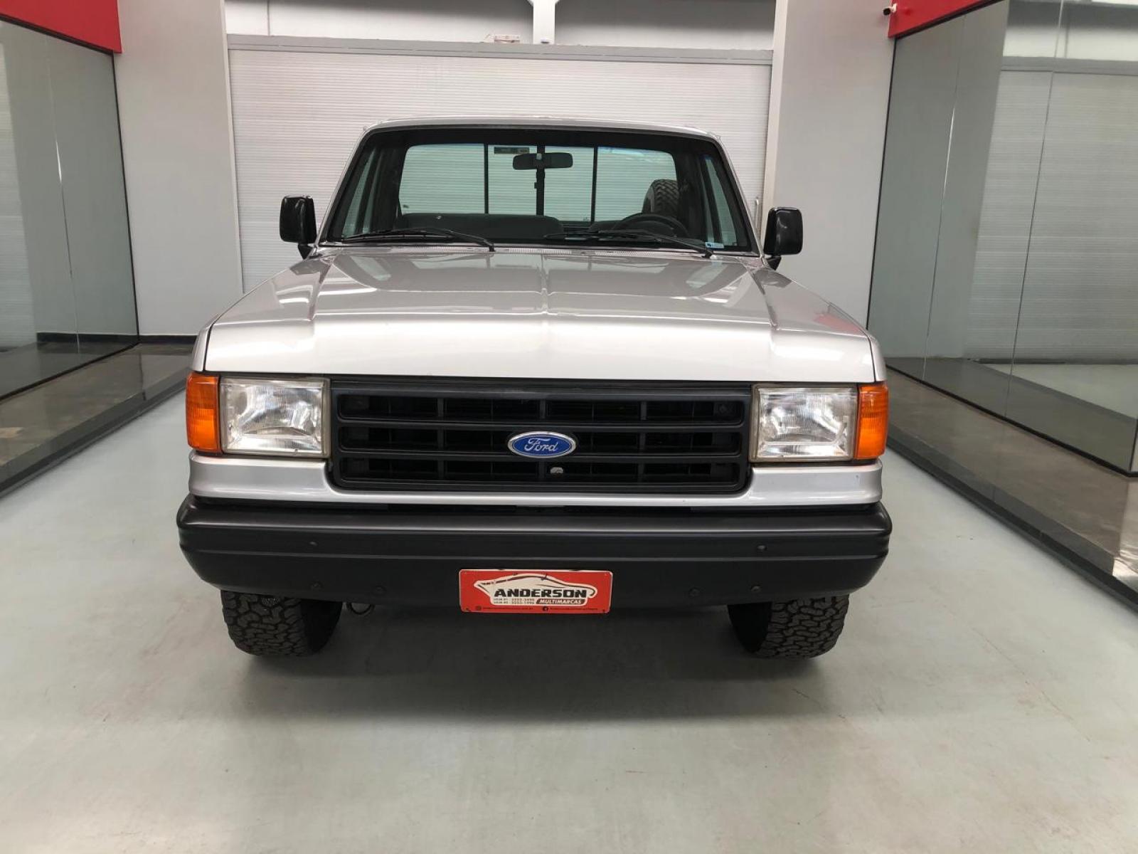 Ford F-1000 3.9 SUPER CS 8V - foto 3