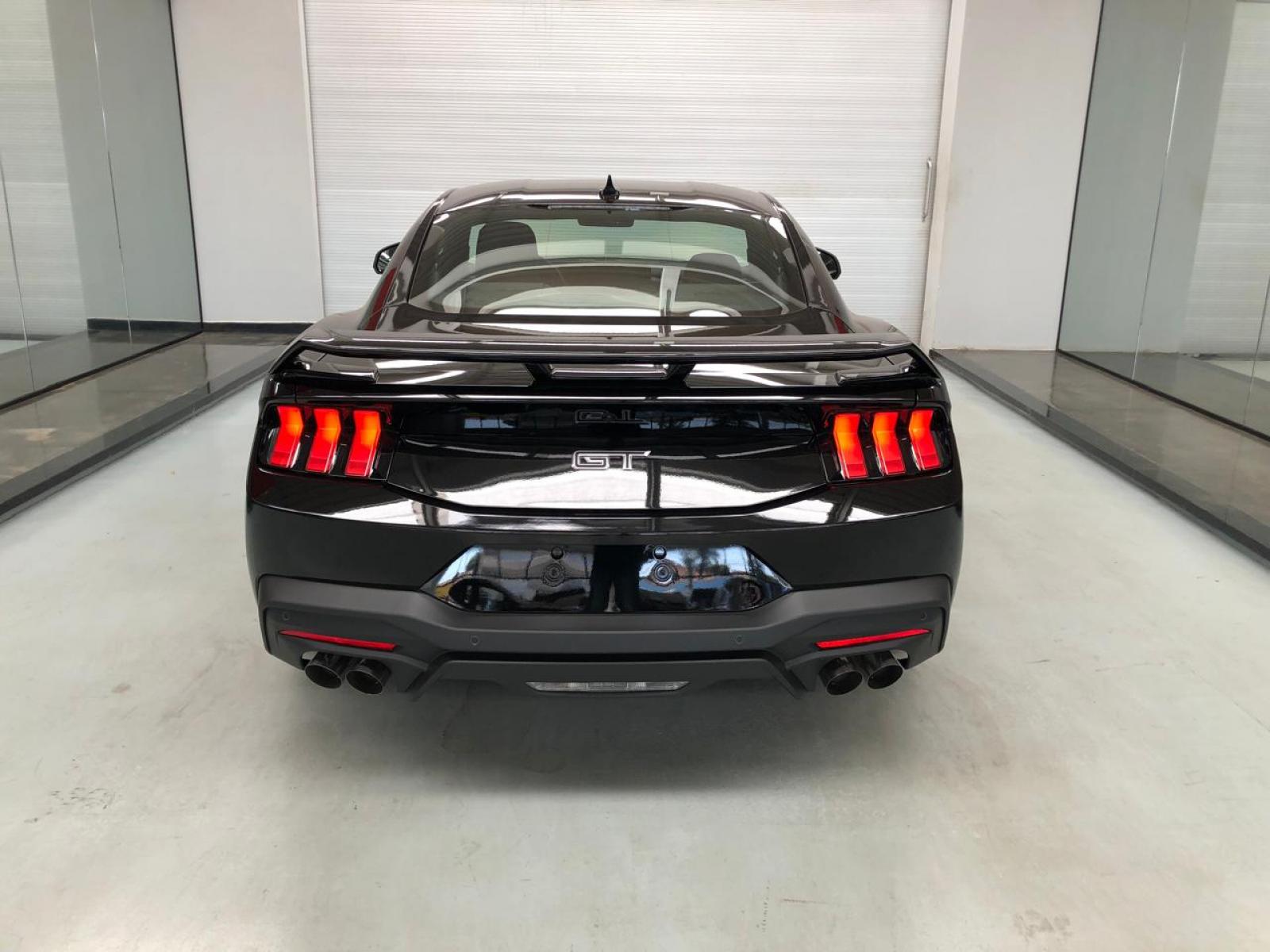 Ford MUSTANG 5.0 V8 GT PERFORMANCE SELECTSHIFT - foto 9