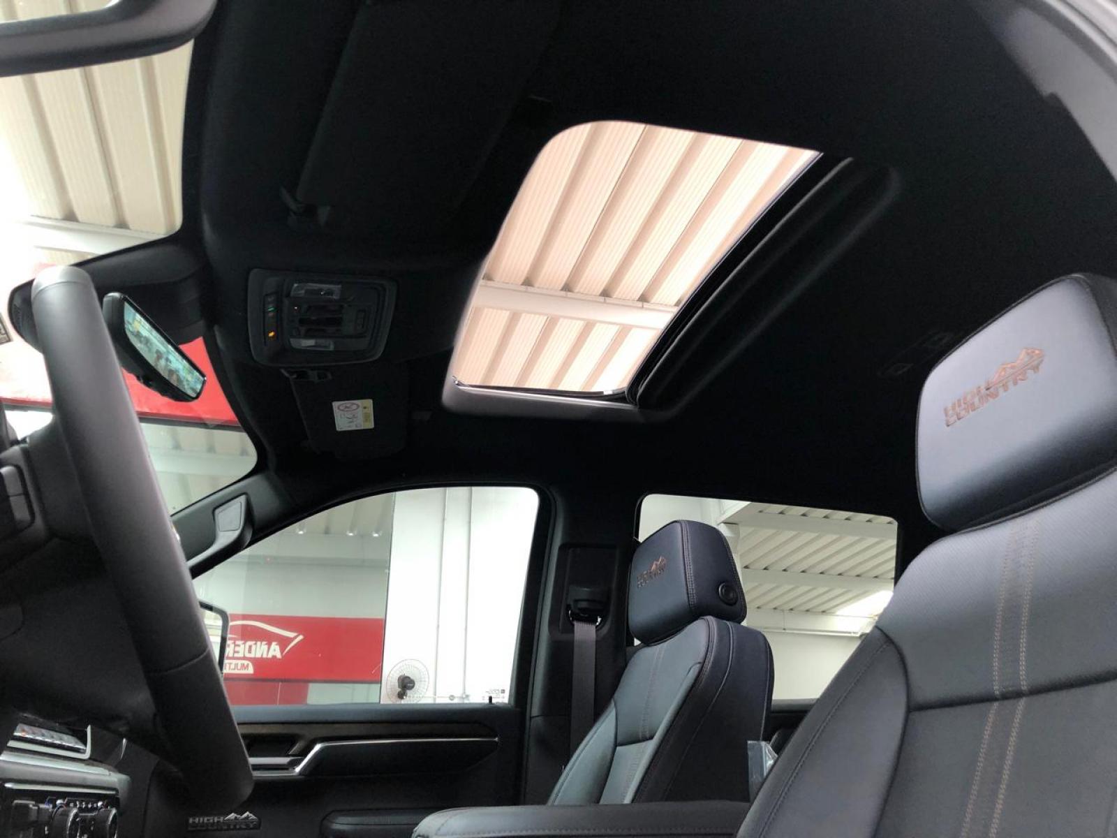 Chevrolet SILVERADO 5.3 V8 HIGH COUNTRY 4X4 - foto 14