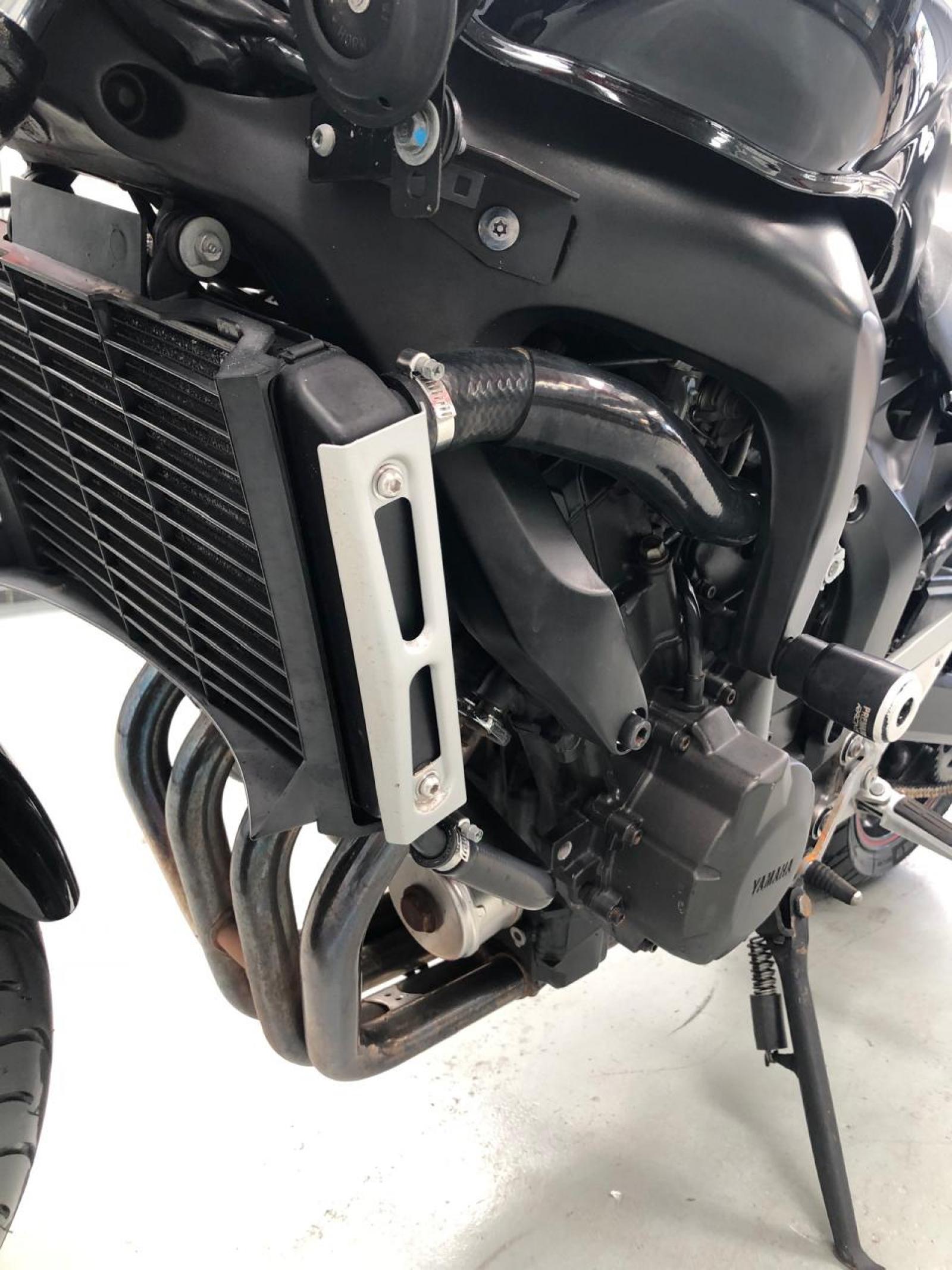 Yamaha FZ6N 600 - foto 9