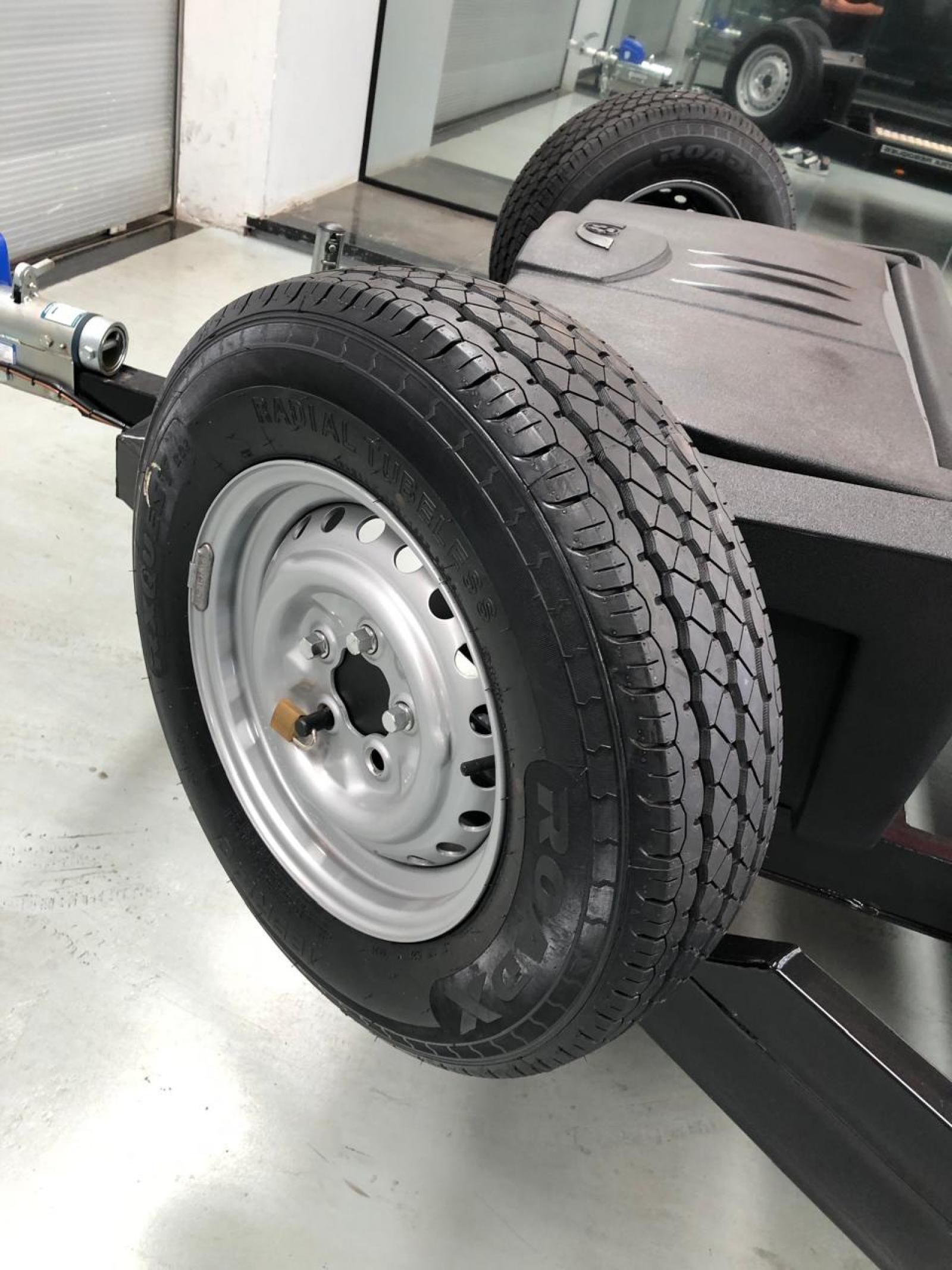 REBOQUE ULTRA RACING - foto 10