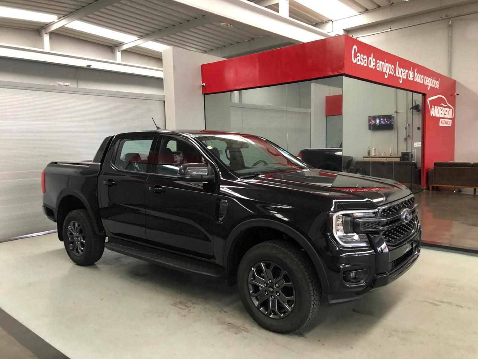 Ford RANGER BLACK V6 CD - foto 2