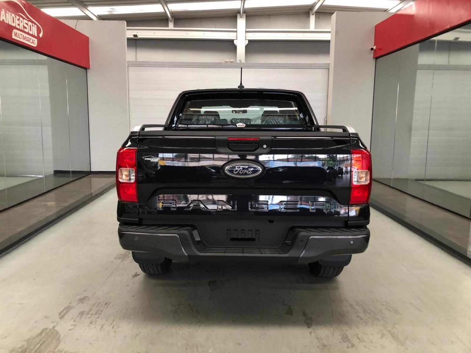 Ford RANGER BLACK V6 CD - foto 6