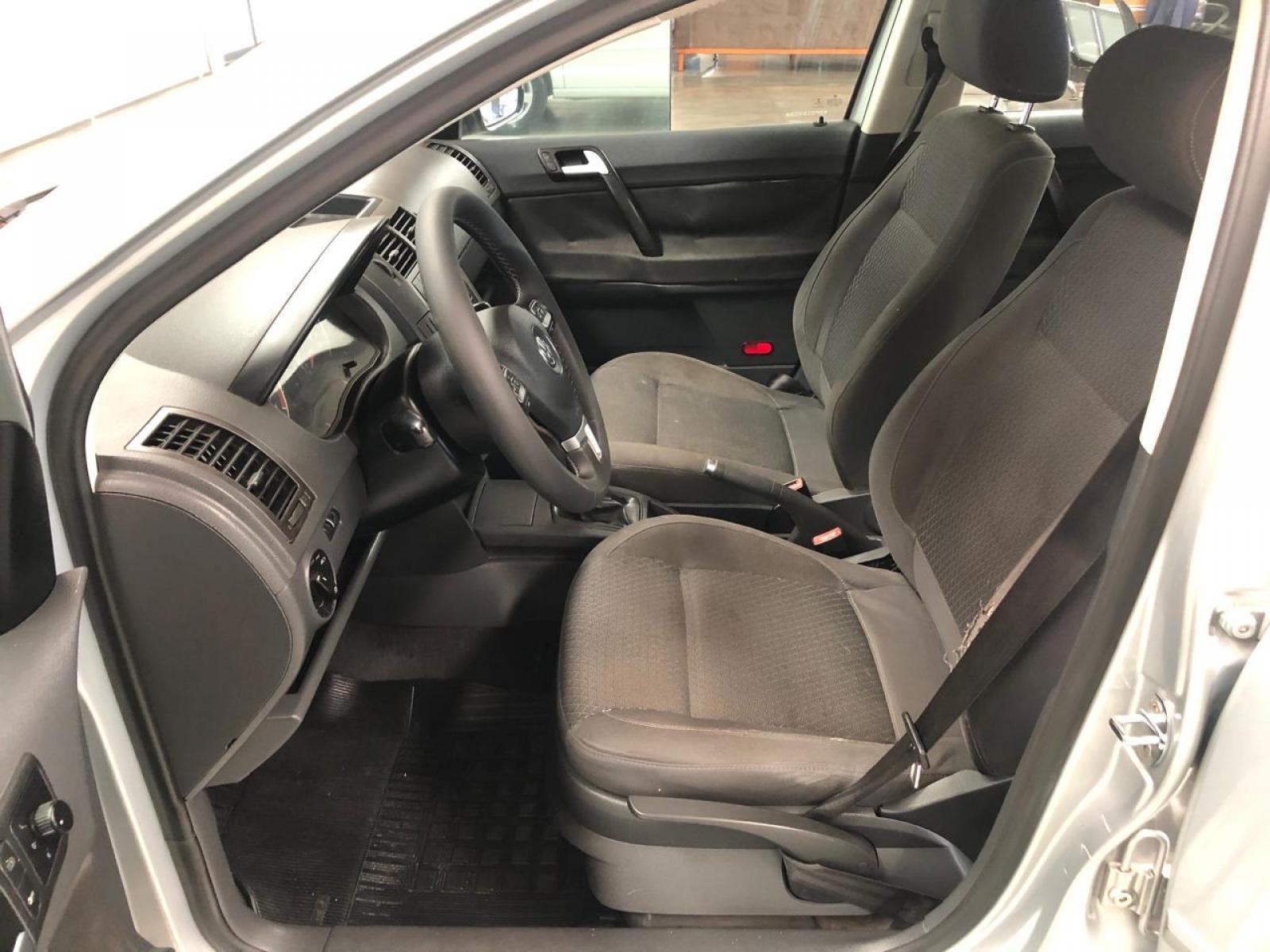 Volkswagen POLO SEDAN 1.6 MI COMFORTLINE 8V - foto 8