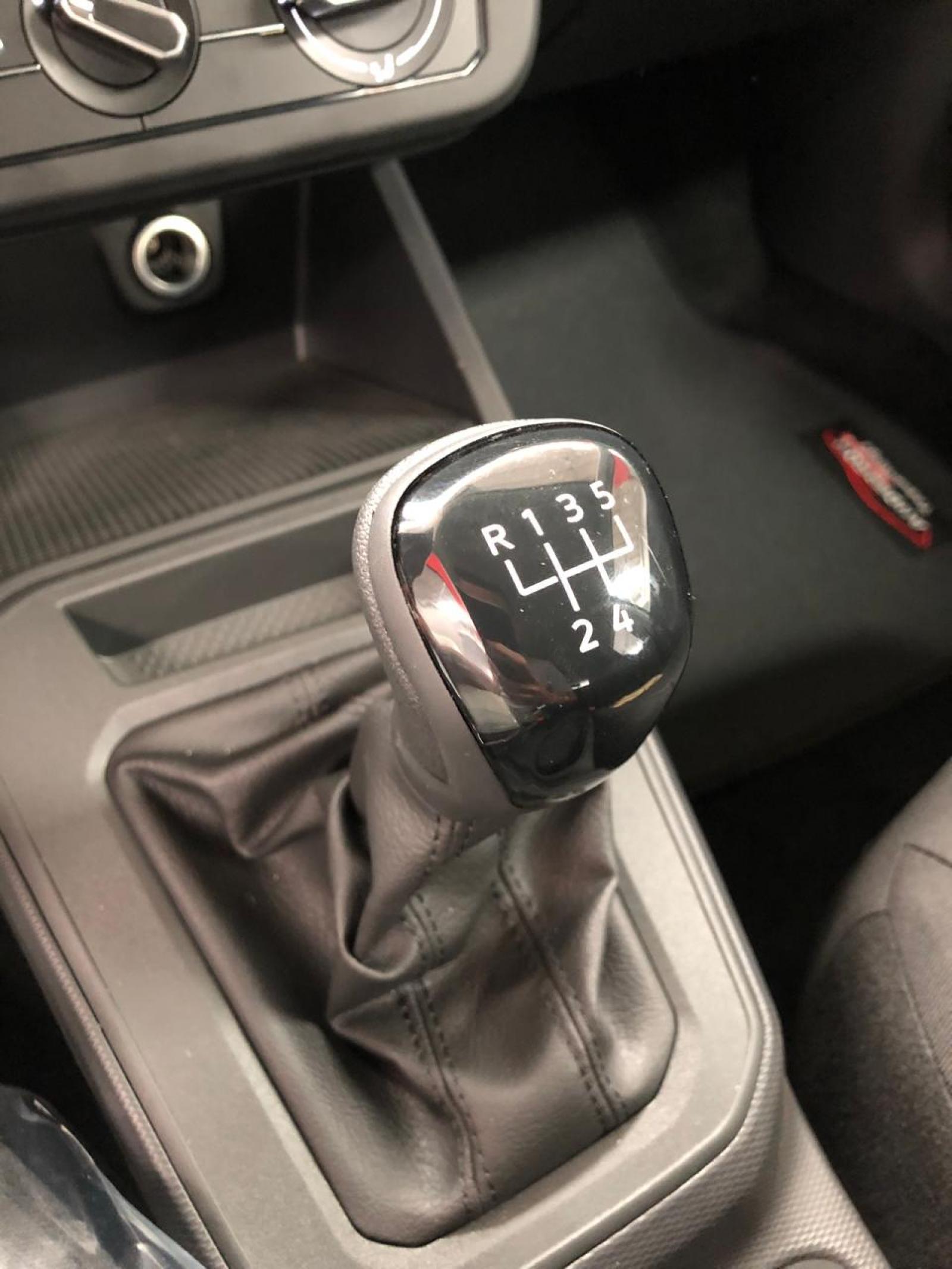 Volkswagen TERA 1.0 - foto 11