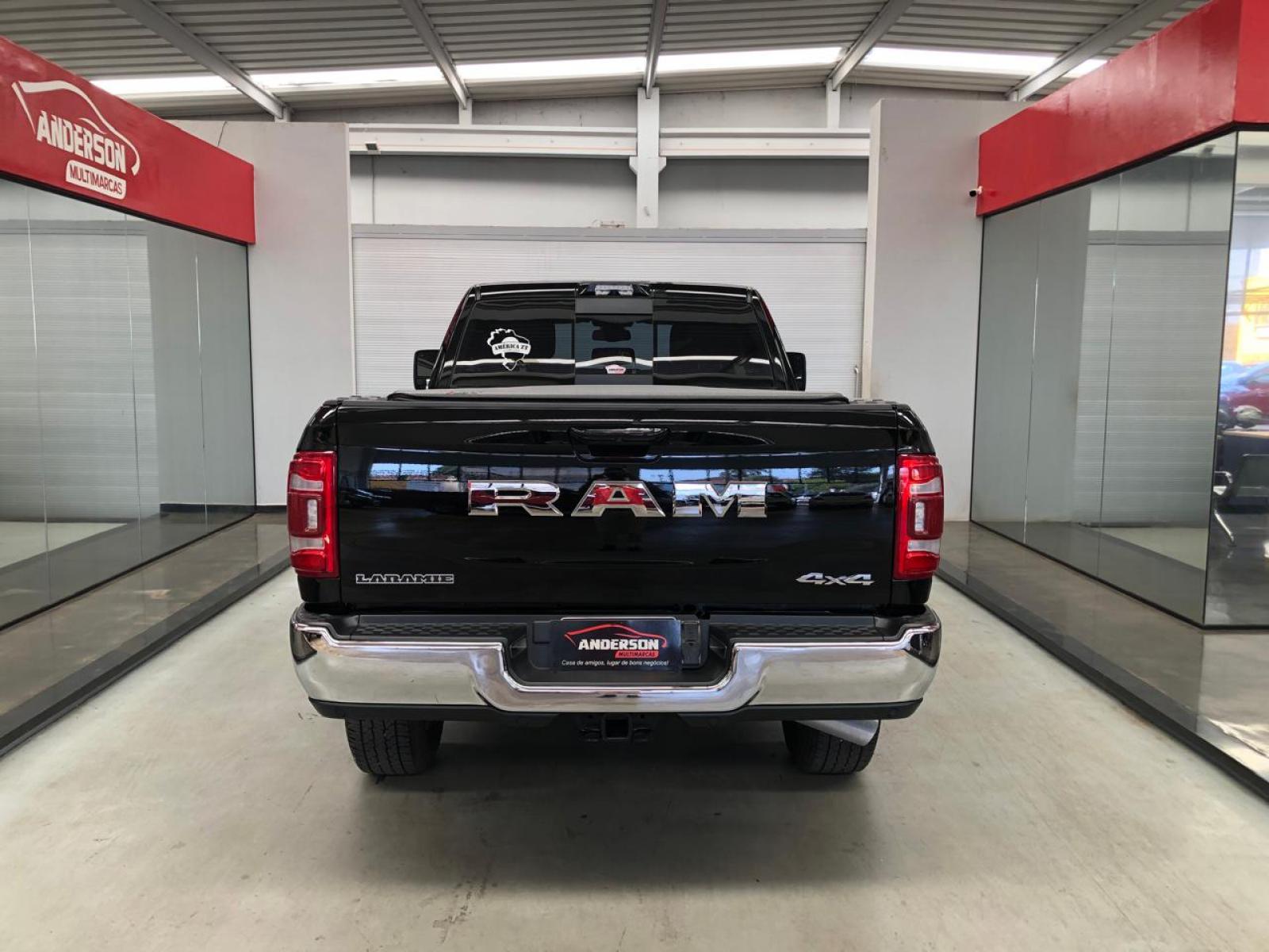 RAM 2500 6.7 I6 TURBO LARAMIE CD 4X4 - foto 6