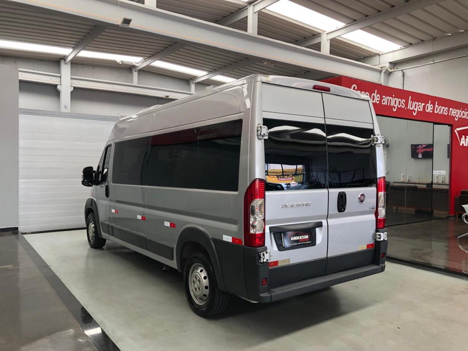 Fiat DUCATO 2.3 16 LUGARES - foto 5