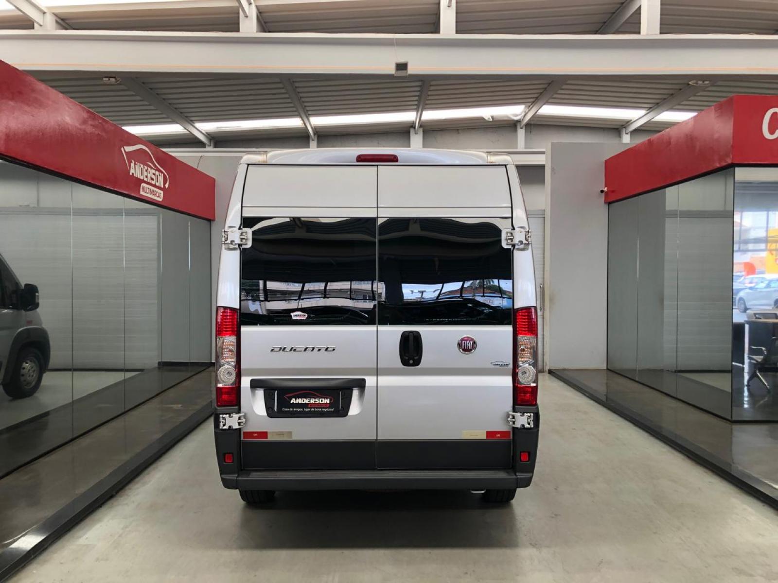 Fiat DUCATO 2.3 16 LUGARES - foto 6