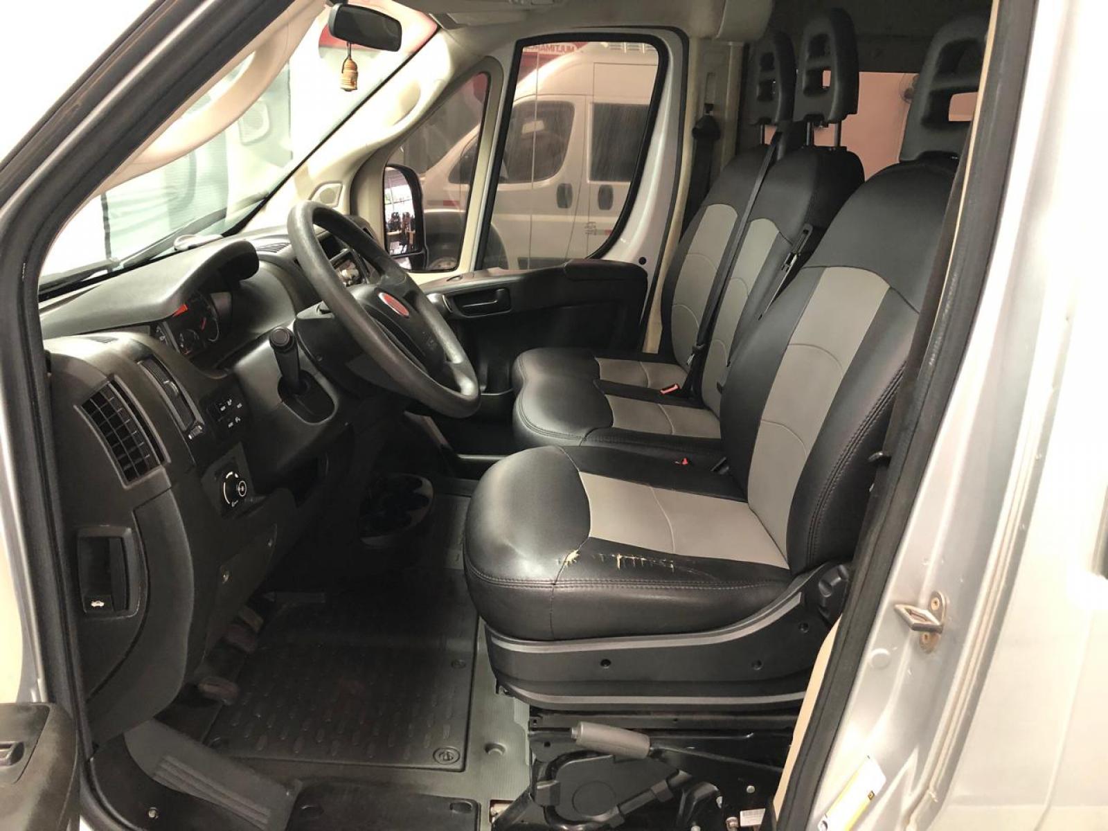 Fiat DUCATO 2.3 16 LUGARES - foto 8