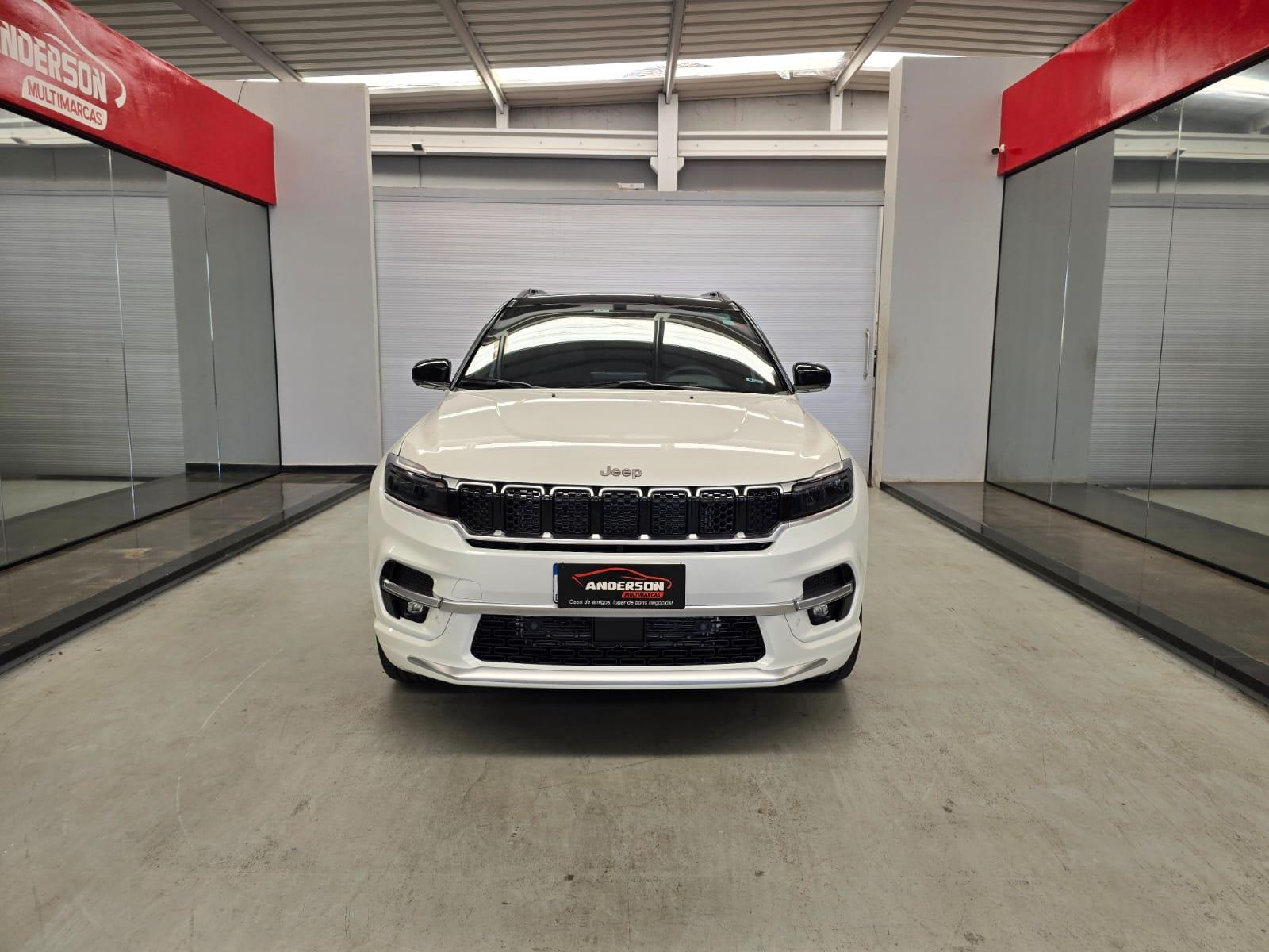 Jeep COMMANDER 1.3 T270 TURBO OVERLAND - foto 2