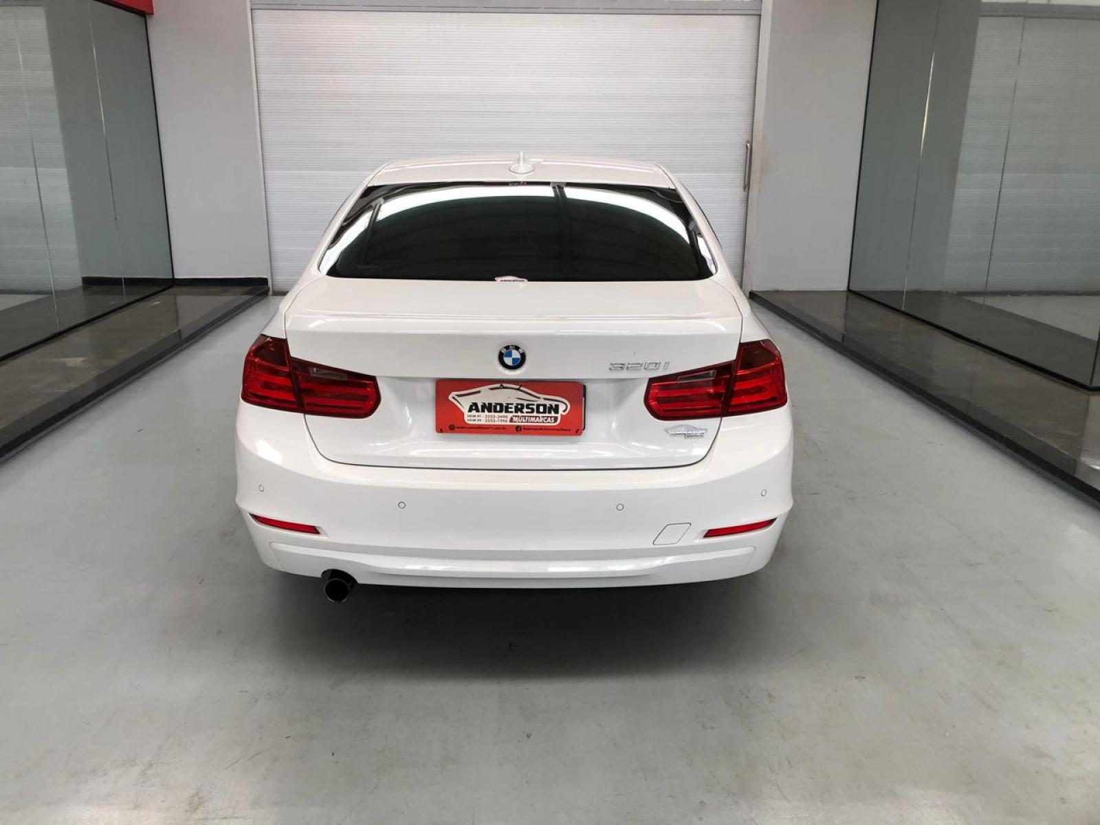 BMW 320i 2.0 TURBO - foto 5