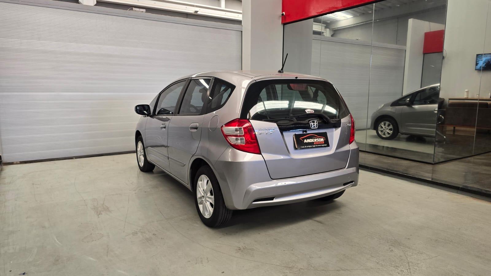 Honda FIT LX - foto 6