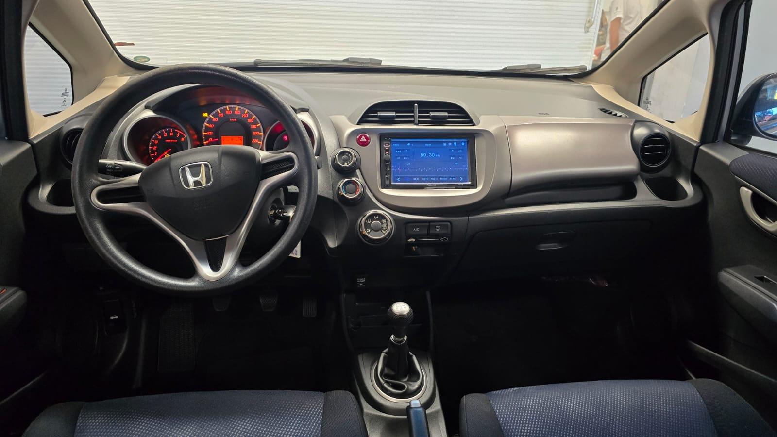 Honda FIT LX - foto 7
