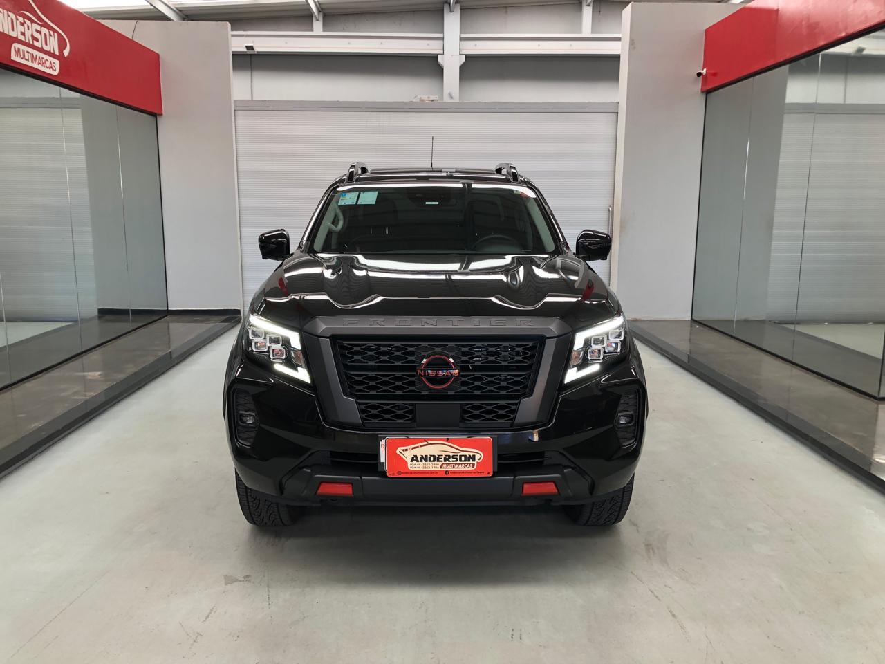 Nissan FRONTIER  - foto 2