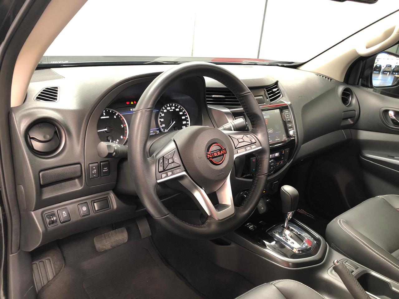 Nissan FRONTIER  - foto 16