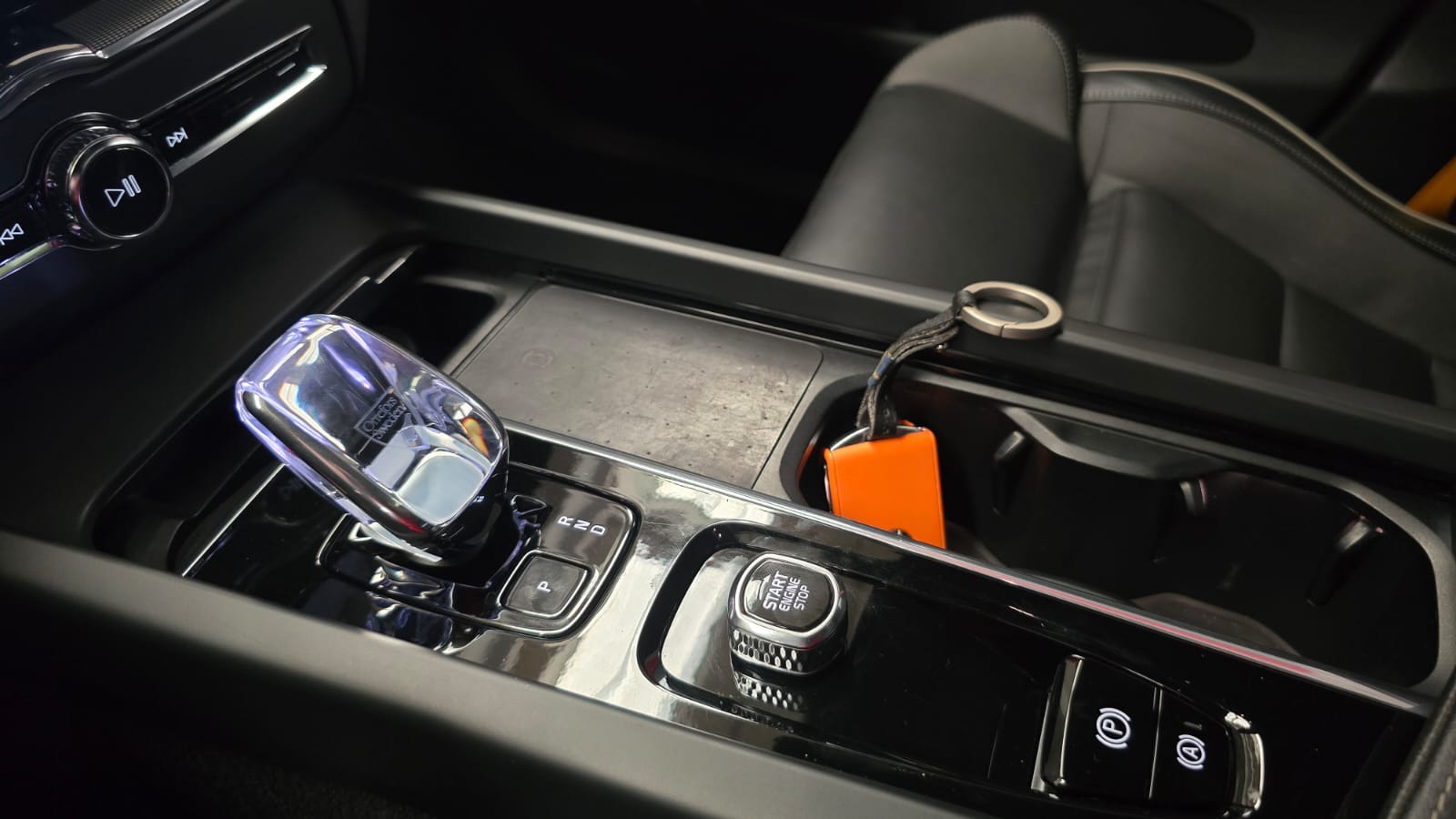 Volvo XC60 - foto 12