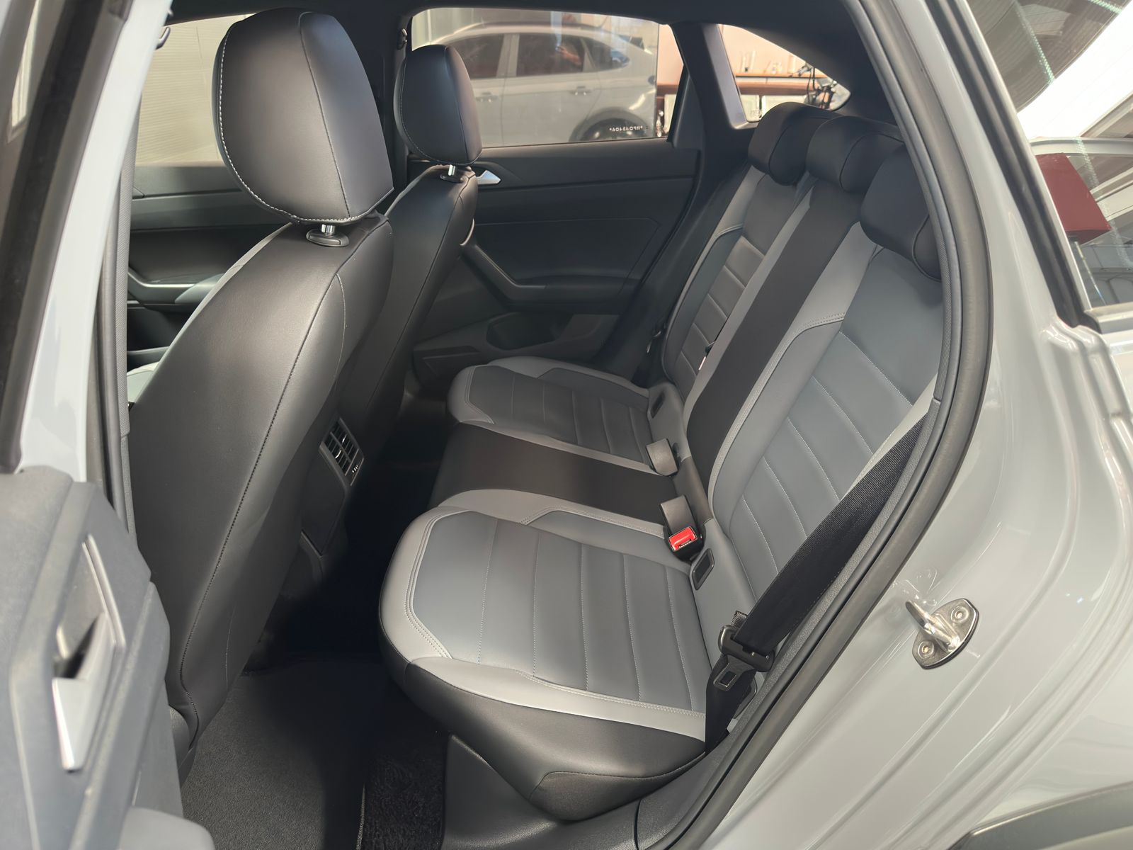 Volkswagen NIVUS  - foto 8