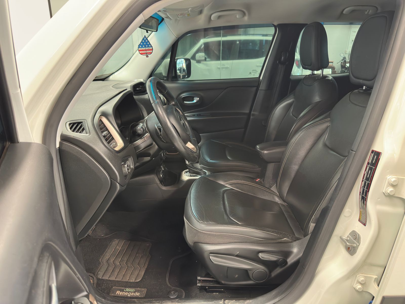 Jeep RENEGADE  - foto 7