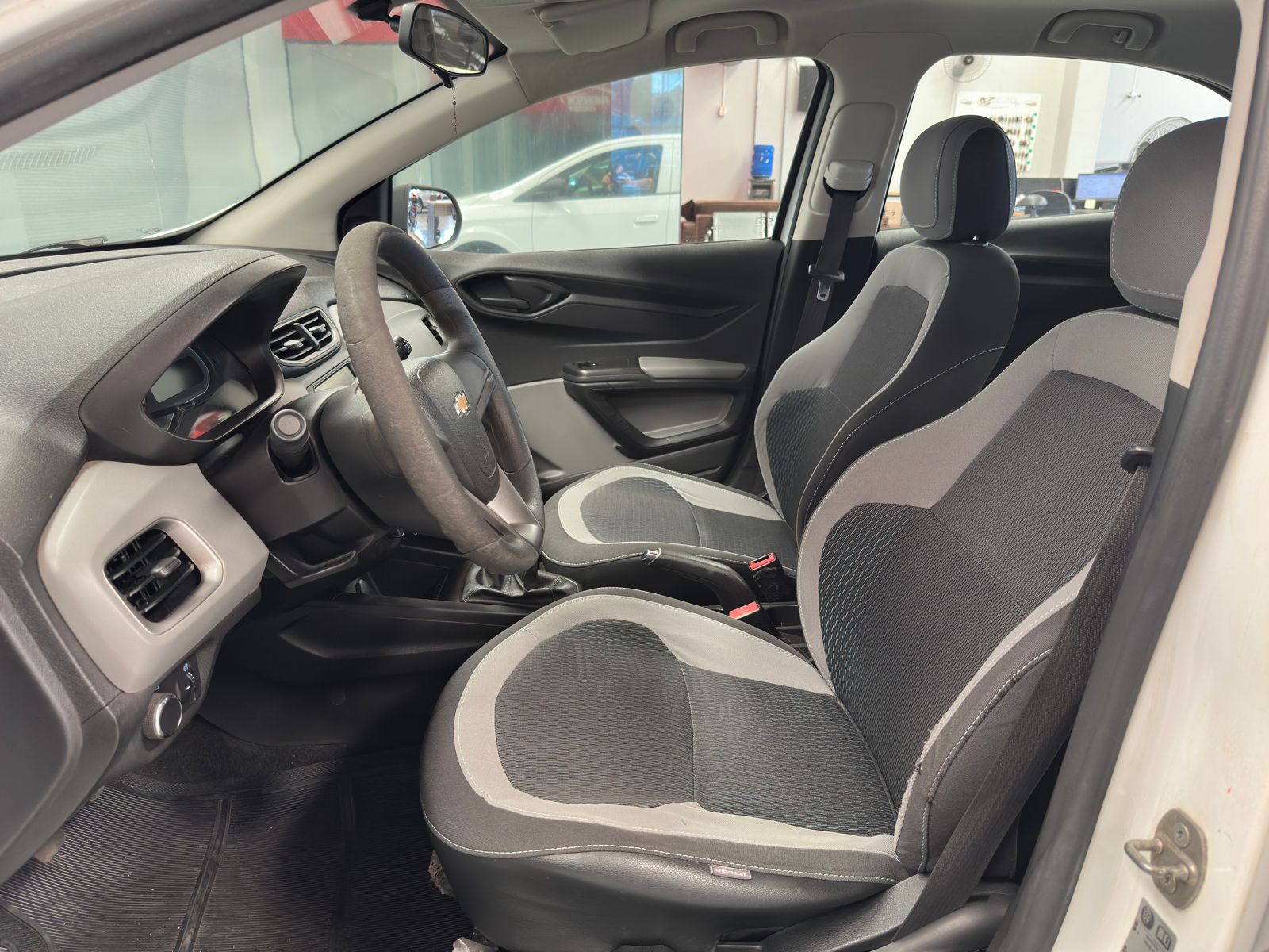 Chevrolet ONIX - foto 6