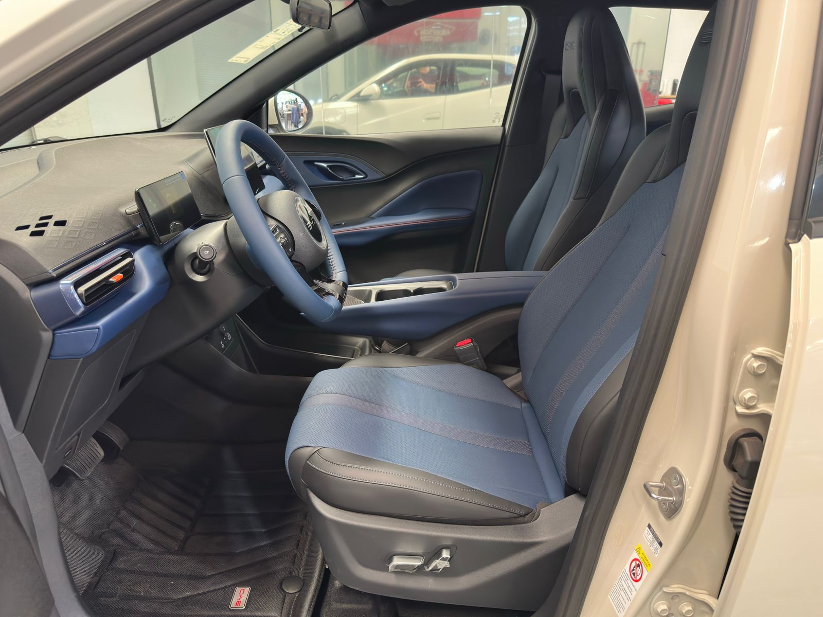 BYD DOLPHIN MINI  - foto 7