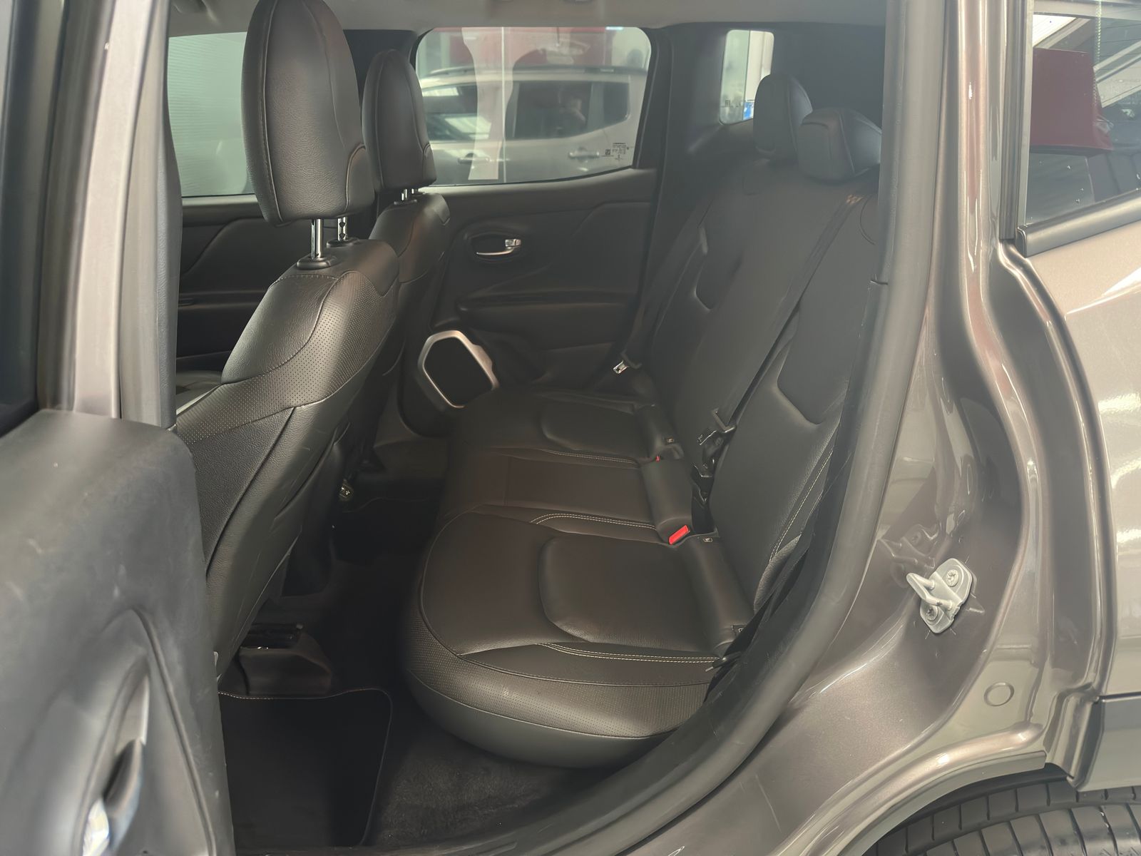 Jeep RENEGADE  - foto 7