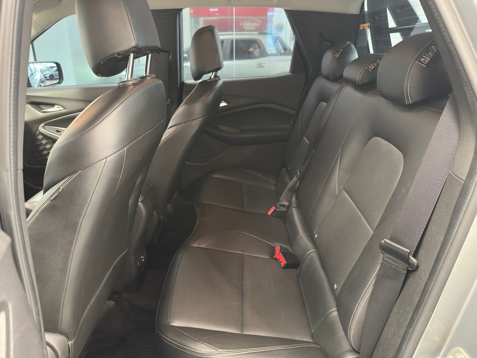 Chevrolet MONTANA - foto 8