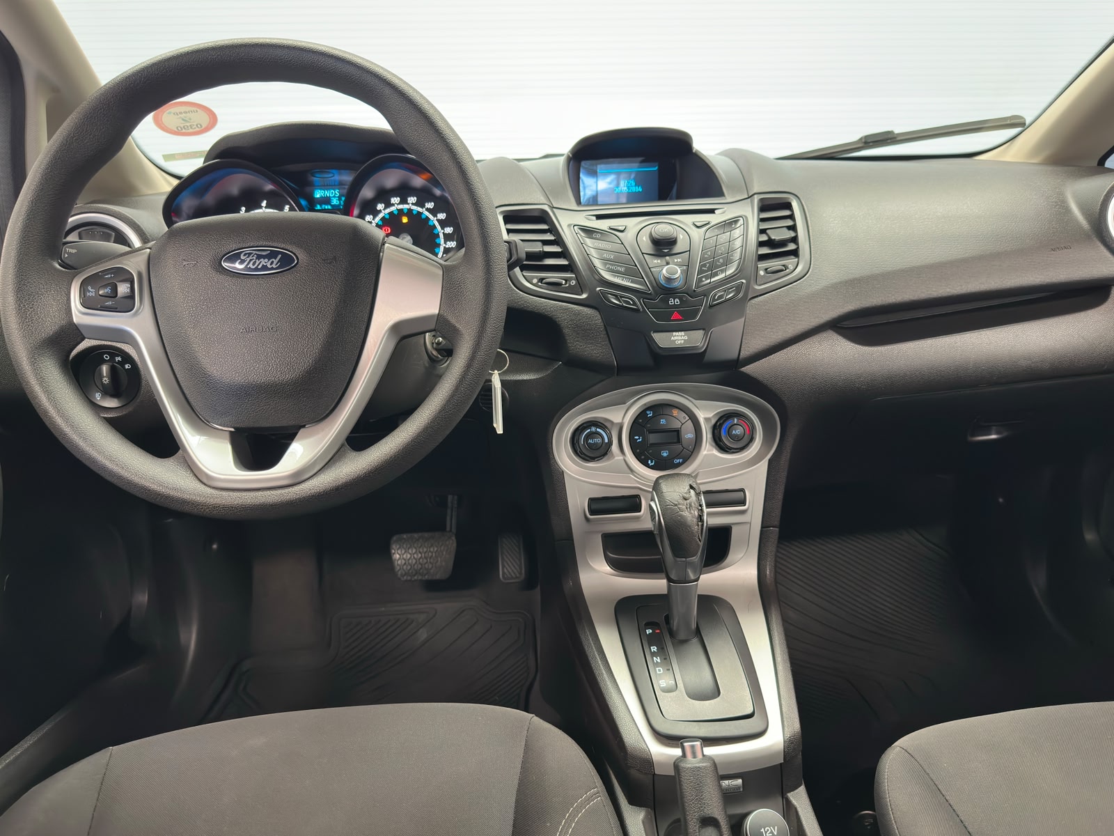 Ford FIESTA - foto 9