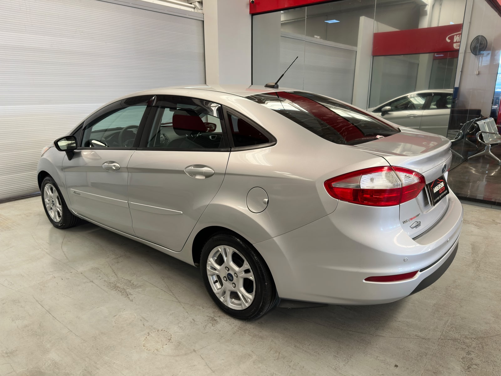Ford FIESTA - foto 6