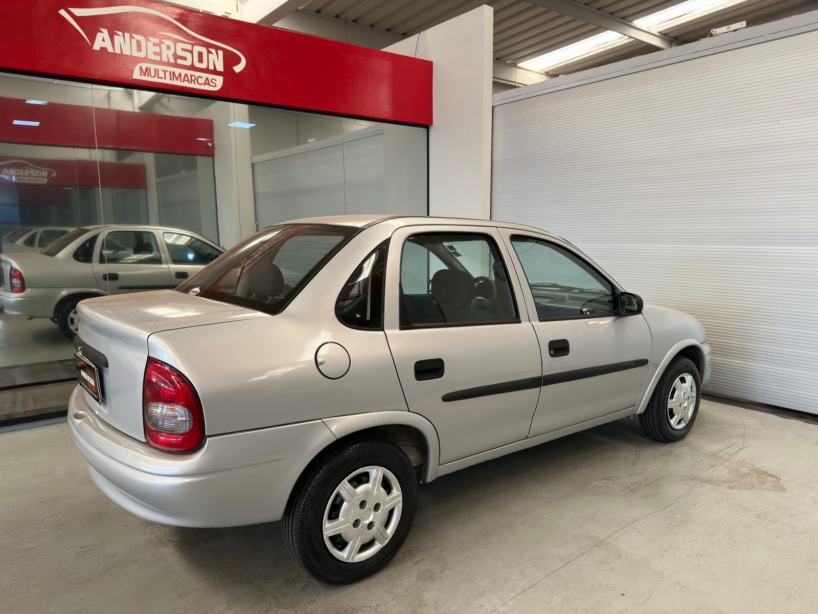 Chevrolet CORSA - foto 4