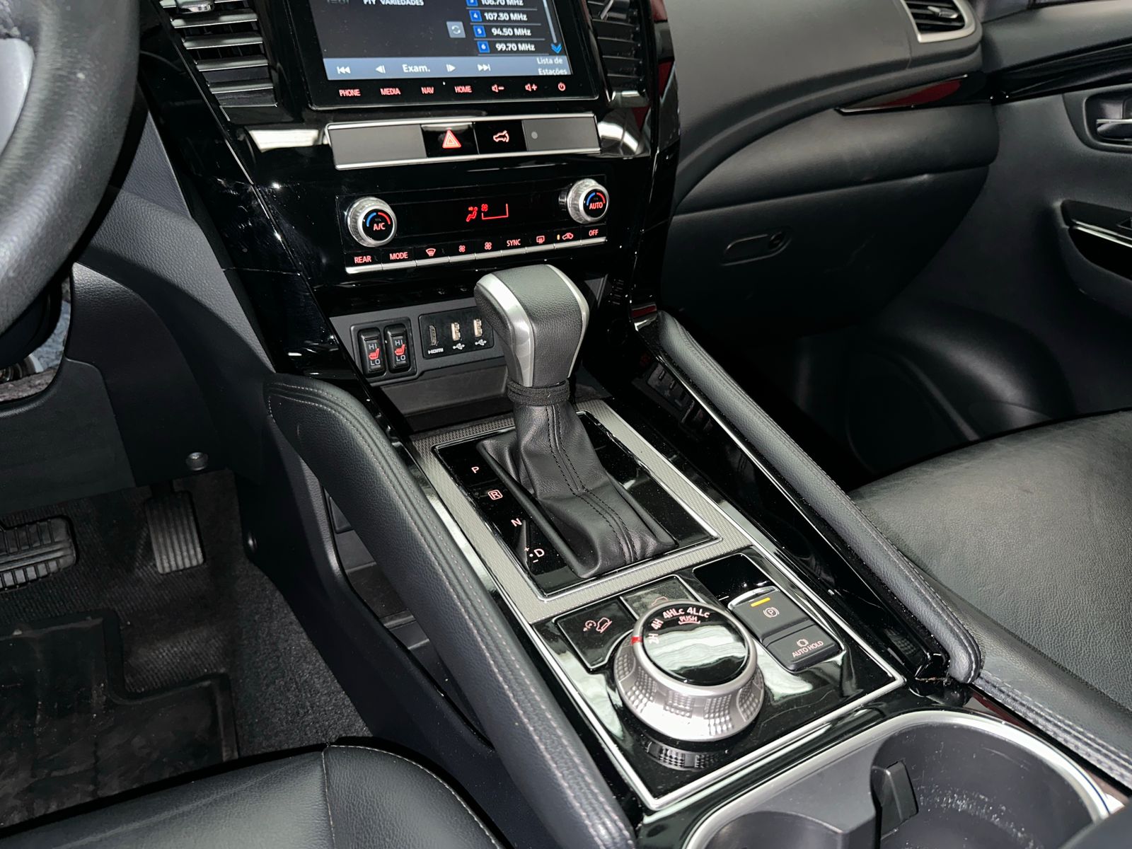 Mitsubishi PAJERO  - foto 10