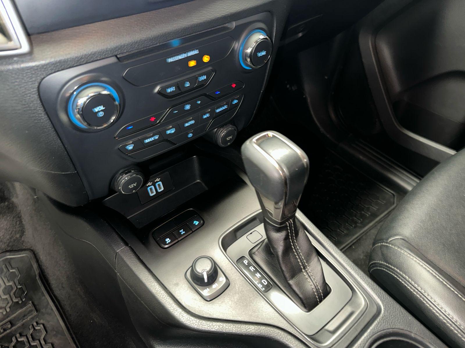 Ford RANGER   - foto 12