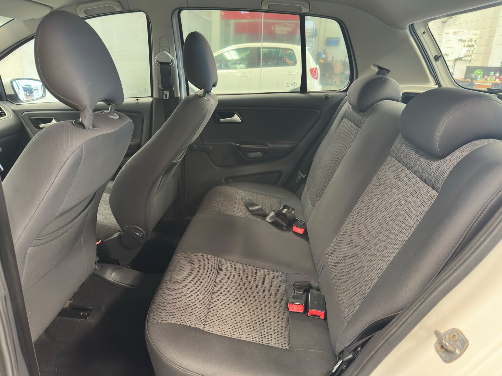 Volkswagen FOX  - foto 8