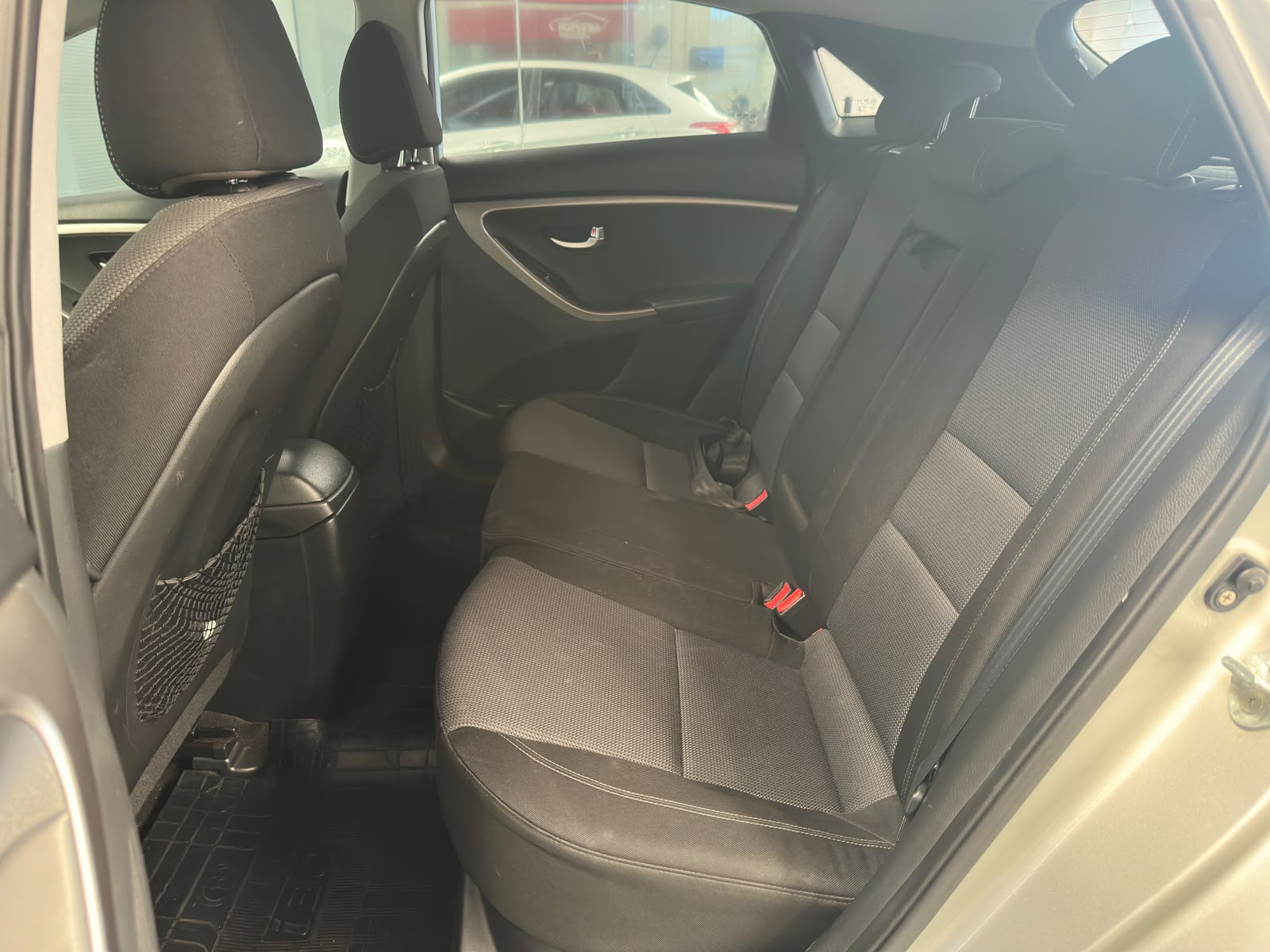 Hyundai i30 - foto 8