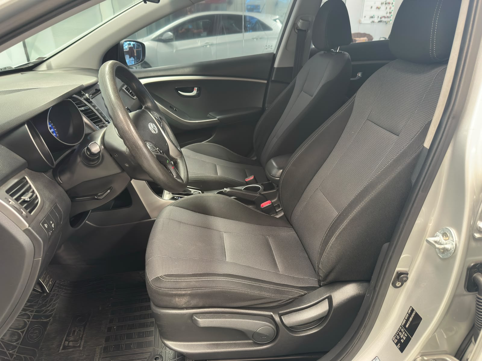 Hyundai i30 - foto 7